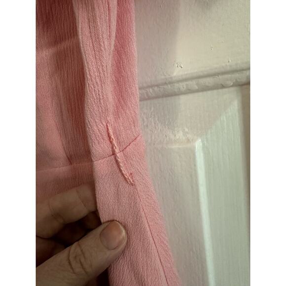 SUPERDOWN Revolve Pink Deep V-Neck Flutter Sleeve Mini Dress - Sz Large - Picture 6 of 7